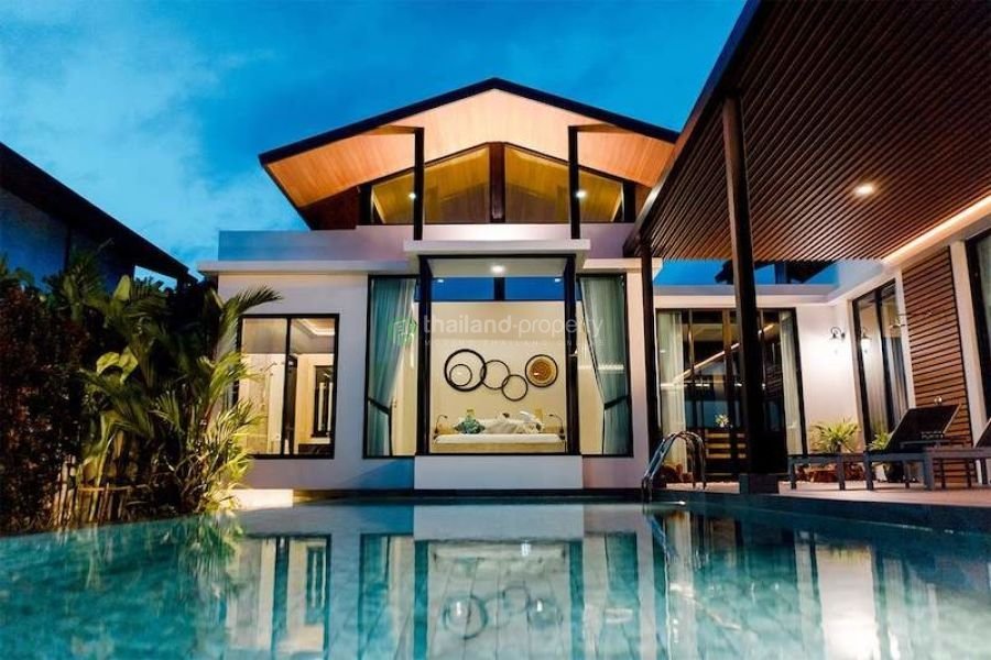 Luxury pool villa with 4 Bedrooms